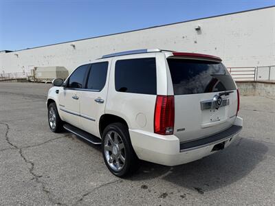 2009 Cadillac Escalade   - Photo 5 - Meridian, ID 83642