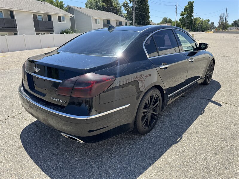 2012 Hyundai Genesis 4.6L V8  