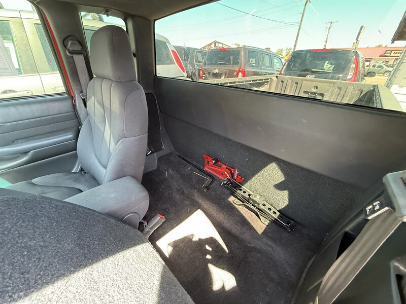 2003 GMC Sonoma SLS - Photo 6 - Meridian, ID 83642