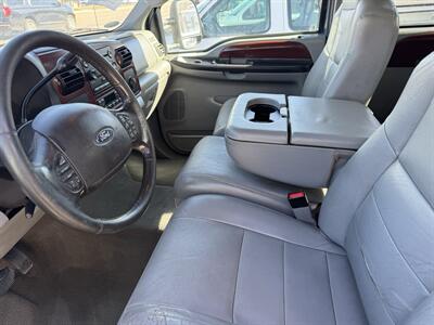 2005 Ford F-250 Super Duty Lariat 4dr Crew Cab Lariat   - Photo 8 - Meridian, ID 83642