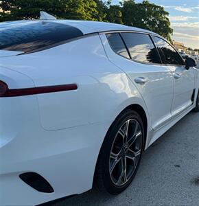 2020 Kia Stinger GT-Line   - Photo 6 - Miami, FL 33147