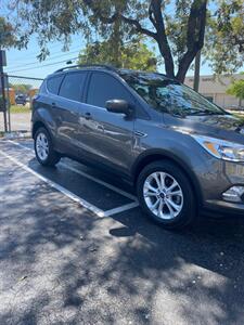 2018 Ford Escape   - Photo 3 - Miami, FL 33147