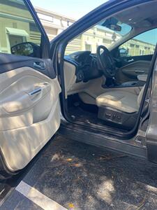 2018 Ford Escape   - Photo 8 - Miami, FL 33147