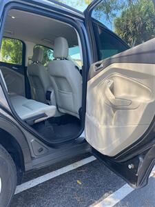 2018 Ford Escape   - Photo 11 - Miami, FL 33147