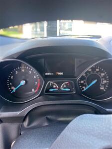2018 Ford Escape   - Photo 13 - Miami, FL 33147