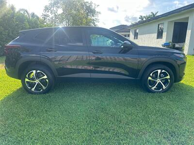 2024 Chevrolet Trax RS   - Photo 3 - Miami, FL 33147