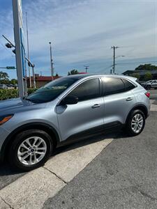 2022 Ford Escape   - Photo 4 - Miami, FL 33147