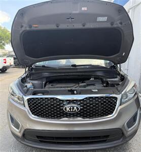 2017 Kia Sorento L   - Photo 12 - Miami, FL 33147