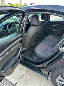 2022 Mazda CX-3   - Photo 9 - Miami, FL 33147