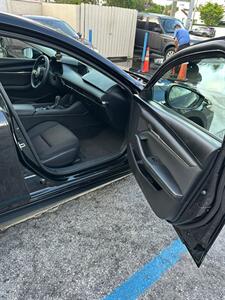 2022 Mazda CX-3   - Photo 10 - Miami, FL 33147