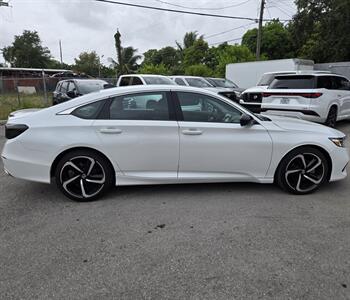 2022 Honda Accord Sport Special Edition   - Photo 13 - Miami, FL 33147