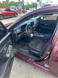 2023 Nissan Sentra   - Photo 8 - Miami, FL 33147