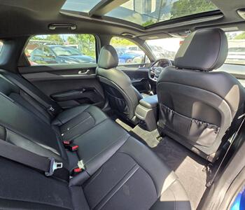 2021 Kia K5 GT-Line   - Photo 10 - Miami, FL 33147