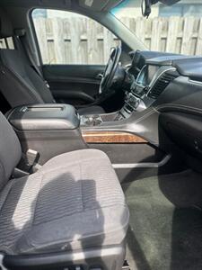 2017 Chevrolet Suburban LS   - Photo 9 - Miami, FL 33147