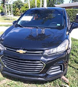 2018 Chevrolet Trax LS   - Photo 2 - Miami, FL 33147