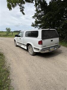 1999 Chevrolet S-10 LS 2dr LS   - Photo 3 - Topeka, KS 66619