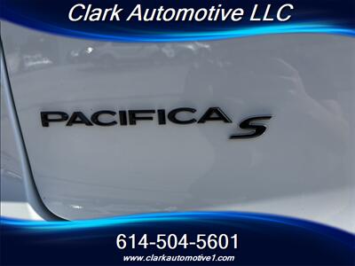 2020 Chrysler Pacifica Touring   - Photo 26 - Plain City, OH 43064