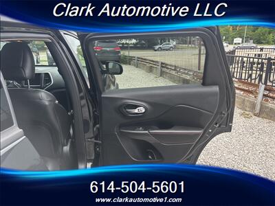2015 Jeep Cherokee Trailhawk  Leather - Photo 16 - Plain City, OH 43064