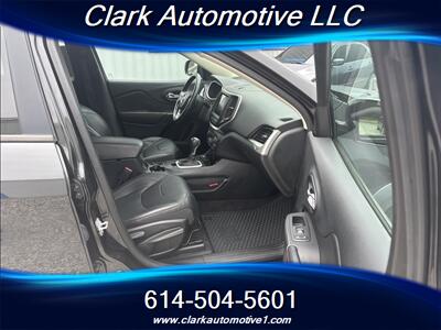 2015 Jeep Cherokee Trailhawk  Leather - Photo 13 - Plain City, OH 43064