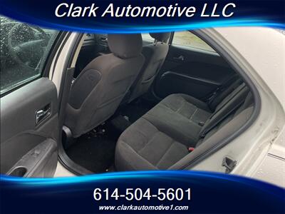 2008 Ford Fusion V6 SE - Photo 12 - Plain City, OH 43064