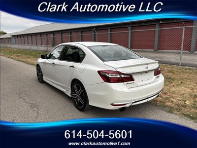 2017 Honda Accord Sport Special Edition   - Photo 7 - Plain City, OH 43064