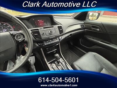 2017 Honda Accord Sport Special Edition   - Photo 17 - Plain City, OH 43064
