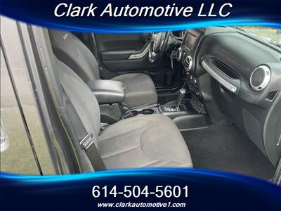 2018 Jeep Wrangler JK Unlimited Sahara   - Photo 12 - Plain City, OH 43064