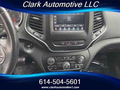 2021 Jeep Cherokee Latitude Plus   - Photo 18 - Plain City, OH 43064