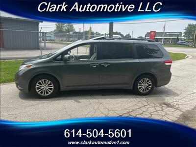 2014 Toyota Sienna XLE 8-Passenger  Leather, Navi, Sunroof, Entertainment - Photo 9 - Plain City, OH 43064