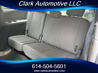 2014 Toyota Sienna XLE 8-Passenger  Leather, Navi, Sunroof, Entertainment - Photo 13 - Plain City, OH 43064