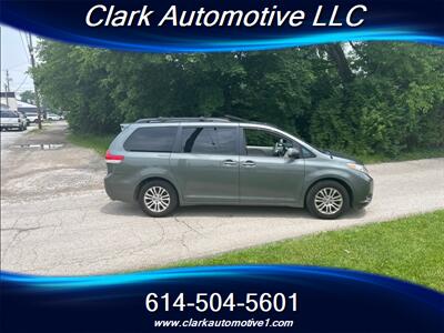 2014 Toyota Sienna XLE 8-Passenger  Leather, Navi, Sunroof, Entertainment - Photo 5 - Plain City, OH 43064