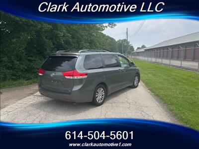 2014 Toyota Sienna XLE 8-Passenger  Leather, Navi, Sunroof, Entertainment - Photo 6 - Plain City, OH 43064
