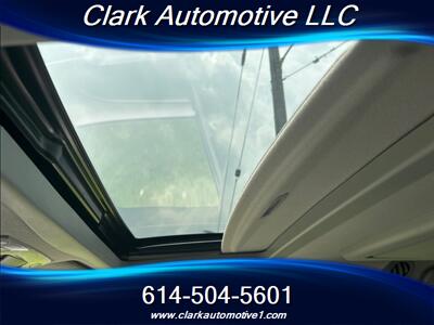 2014 Toyota Sienna XLE 8-Passenger  Leather, Navi, Sunroof, Entertainment - Photo 35 - Plain City, OH 43064