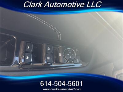 2017 Ford Edge Titanium  AWD - Photo 7 - Plain City, OH 43064