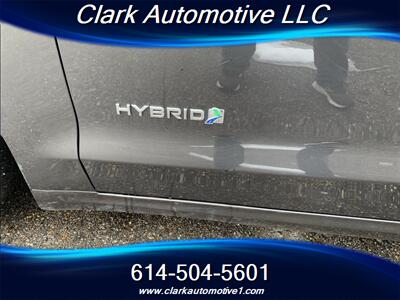 2017 Ford Fusion Hybrid Titanium   - Photo 9 - Plain City, OH 43064