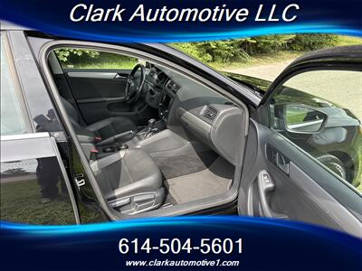 2017 Volkswagen Jetta 1.4T SE   - Photo 12 - Plain City, OH 43064