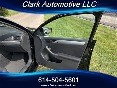 2017 Volkswagen Jetta 1.4T SE   - Photo 11 - Plain City, OH 43064
