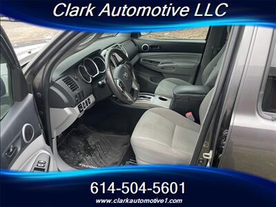 2014 Toyota Tacoma V6   - Photo 10 - Plain City, OH 43064