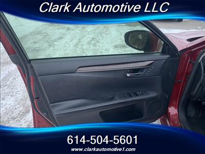 2015 Lexus ES 350   - Photo 9 - Plain City, OH 43064
