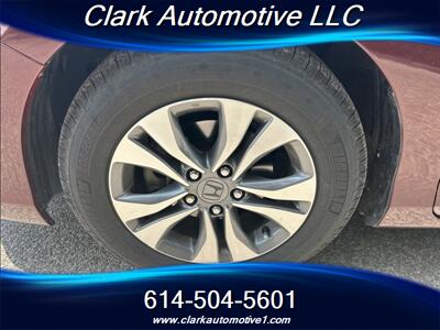 2013 Honda Accord LX  Super Low Miles One owner. - Photo 9 - Plain City, OH 43064