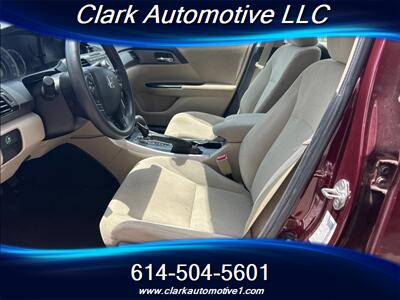 2013 Honda Accord LX  Super Low Miles One owner. - Photo 10 - Plain City, OH 43064