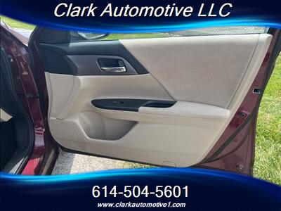 2013 Honda Accord LX  Super Low Miles One owner. - Photo 14 - Plain City, OH 43064