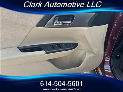 2013 Honda Accord LX  Super Low Miles One owner. - Photo 11 - Plain City, OH 43064