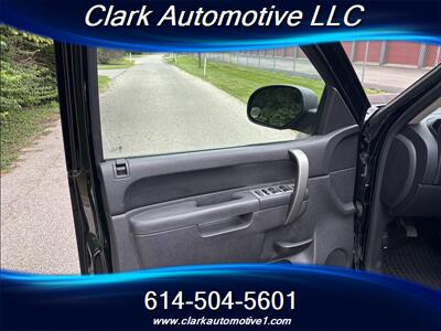 2011 GMC Sierra 1500 SLE   - Photo 8 - Plain City, OH 43064