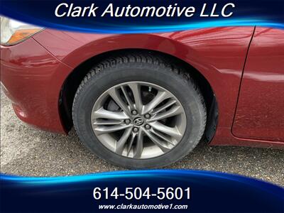 2015 Toyota Camry LE   - Photo 8 - Plain City, OH 43064