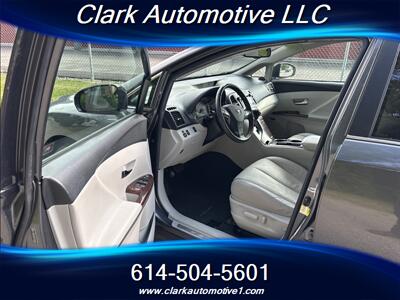 2011 Toyota Venza AWD V6   - Photo 9 - Plain City, OH 43064