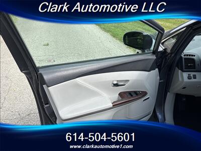 2011 Toyota Venza AWD V6   - Photo 10 - Plain City, OH 43064