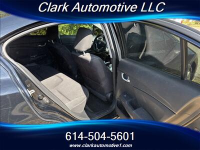 2015 Honda Civic LX   - Photo 14 - Plain City, OH 43064