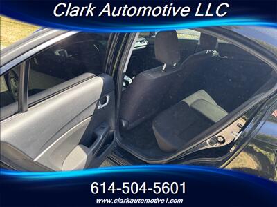 2015 Honda Civic LX   - Photo 13 - Plain City, OH 43064
