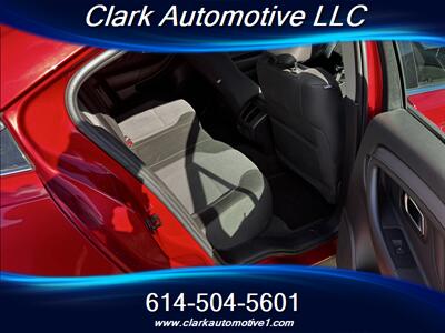 2010 Ford Taurus SEL   - Photo 11 - Plain City, OH 43064